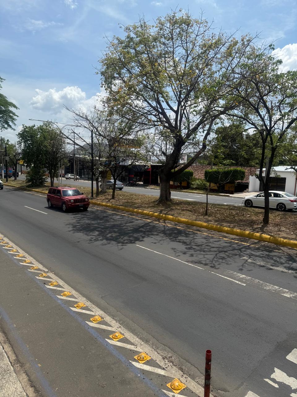 TERRENO CON INFRAESTRUCTURA PARA BODEGA Y LOCALES COMERCIALES, FRENTE BY PASS, SANTA ANA- METAPÁN